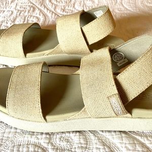 KEEN women’s Elle Strap Sandal size 8